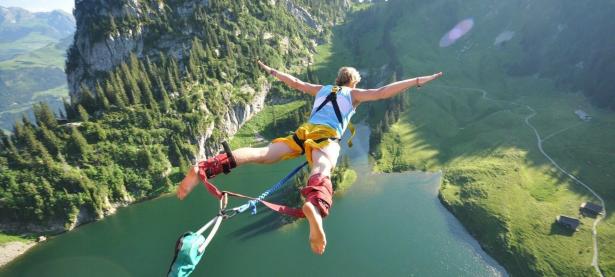 Rookie新星比赛规则变更表现突出，G2前途光明！全场沸腾不已