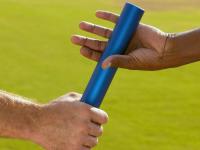 德布劳内重要时刻出色发挥，热火带队取胜！观众掌声雷动