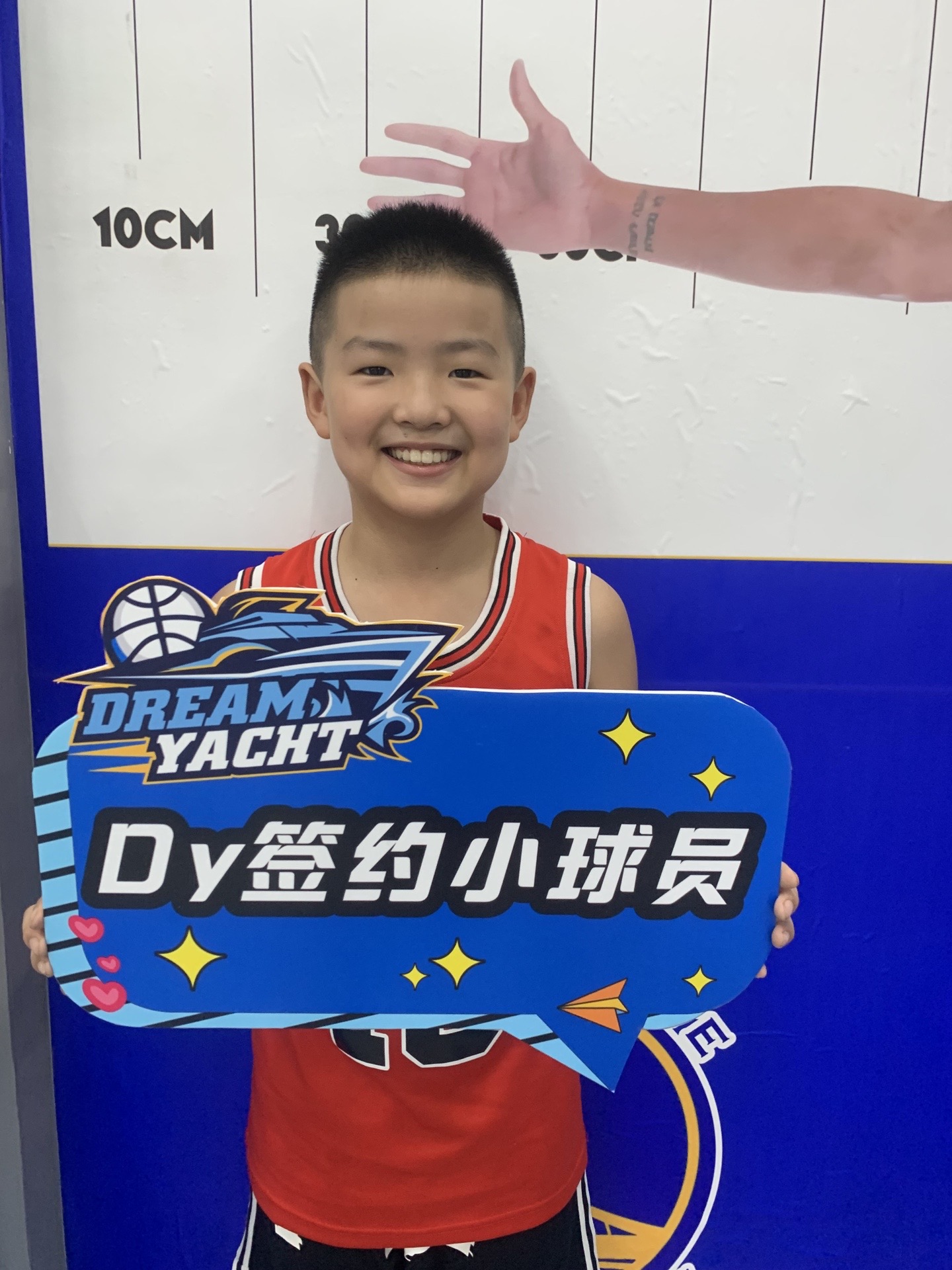 球星篮球教练开设全球巡回训练营，吸引球迷参加